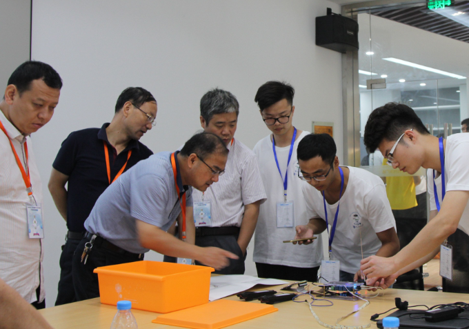 三方联手打造“首席计划”腾讯金融科技携生态大咖共话金融科技 三方联手打造“首席计划”腾讯金融科技携生态大咖共话金融科技